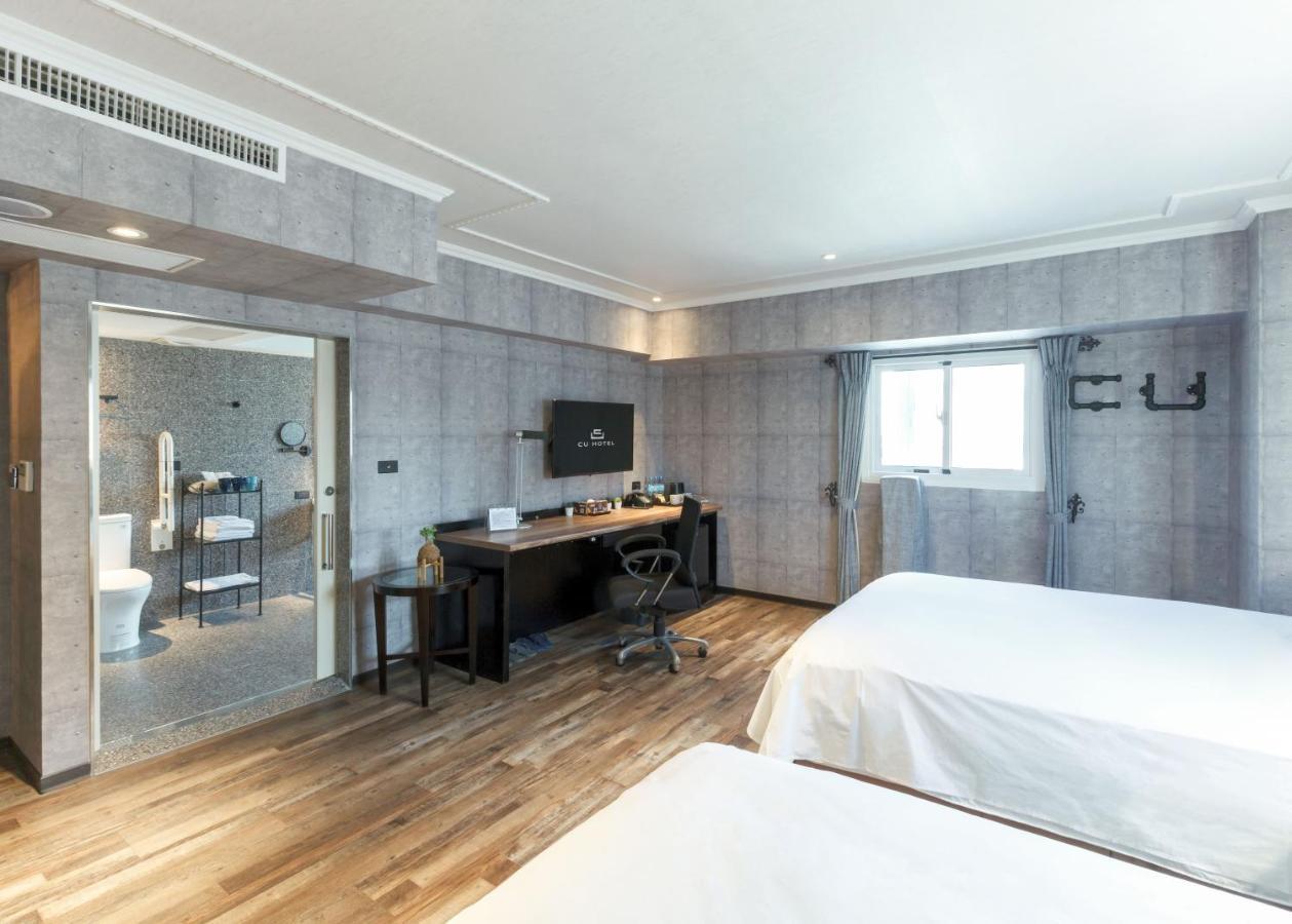 Cu Hotel Каосюн Екстериор снимка