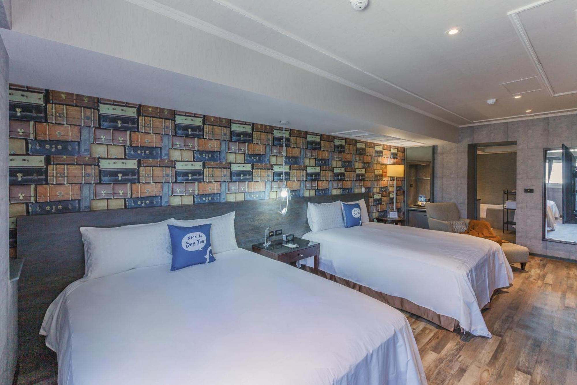 Cu Hotel Каосюн Екстериор снимка
