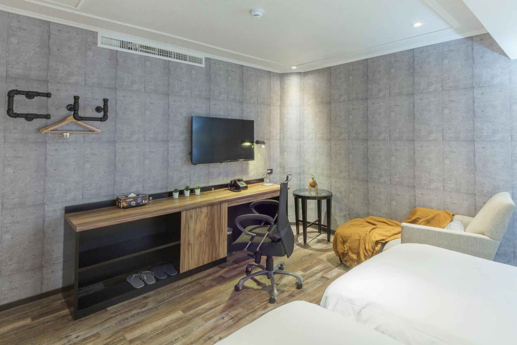 Cu Hotel Каосюн Екстериор снимка